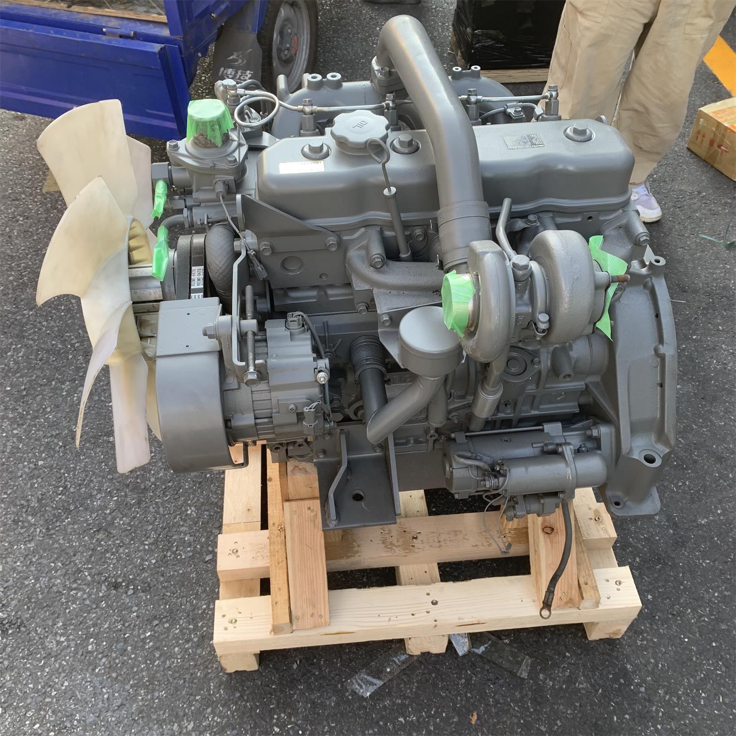 ISUZU 4BG1 diesel engine 1 ISUZU 4BG1 diesel engine 1